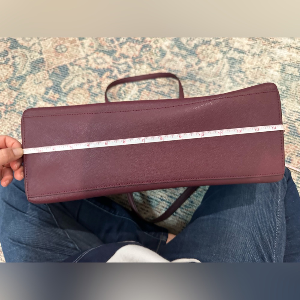 Tory Burch Robinson Saffiano Burgundy large tote - Picture 13 of 14